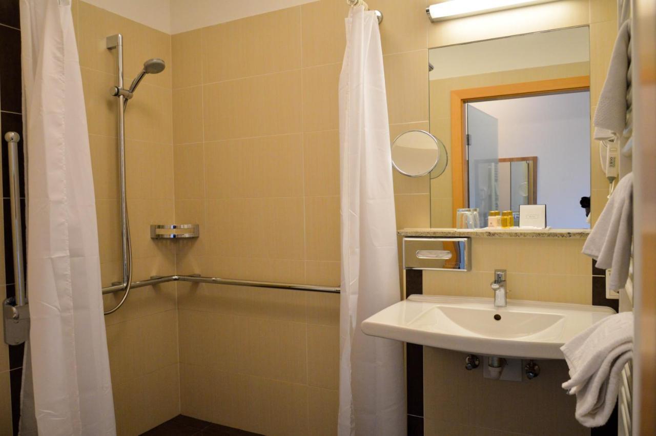 Hotel Roemerhof Tulln An Der Donau Chambre photo